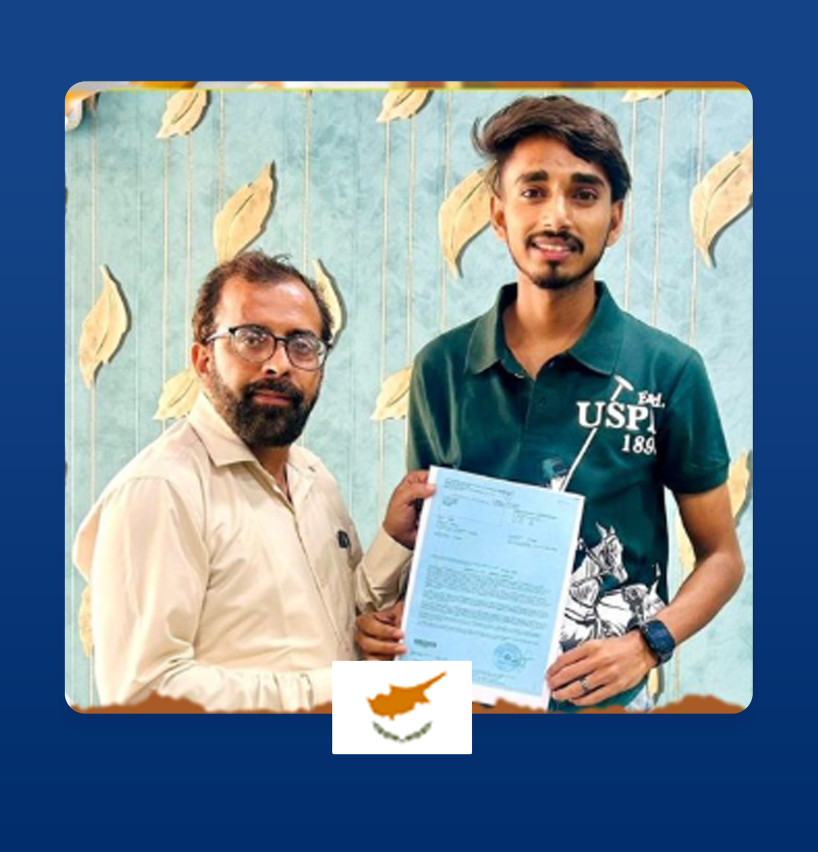 Graduating students with VISA sign